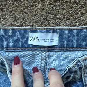 Zara Women's Light Blue Denim Jeans